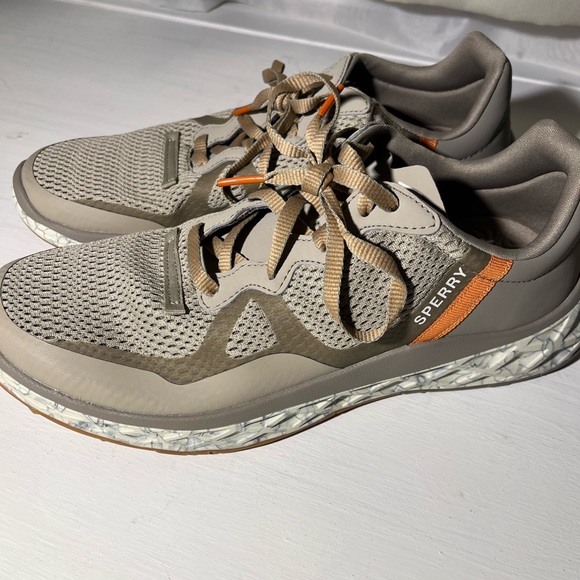 Men’s Sperry Seacycled Headsail Taupe Sneakers - Size 9.5 - Picture 1 of 4